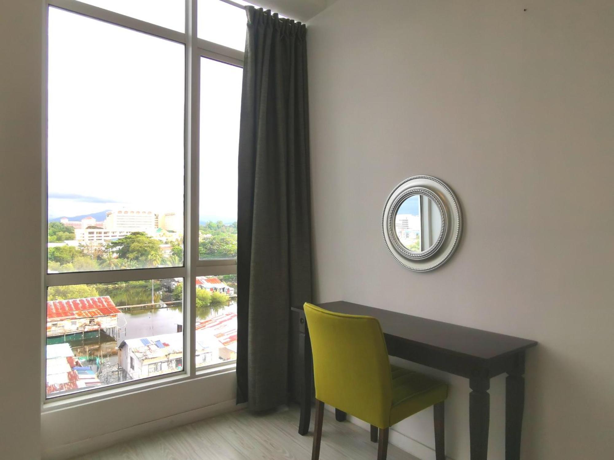 Sunset Seaview Vacation Condos @ Infinity Avenue Kota Kinabalu Quarto foto